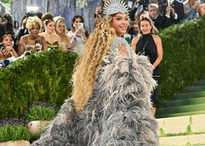 Penampilan Beyoncé Usai Absen 10 Tahun di Met Gala, Comeback Glamour Sang Ratu Fashion